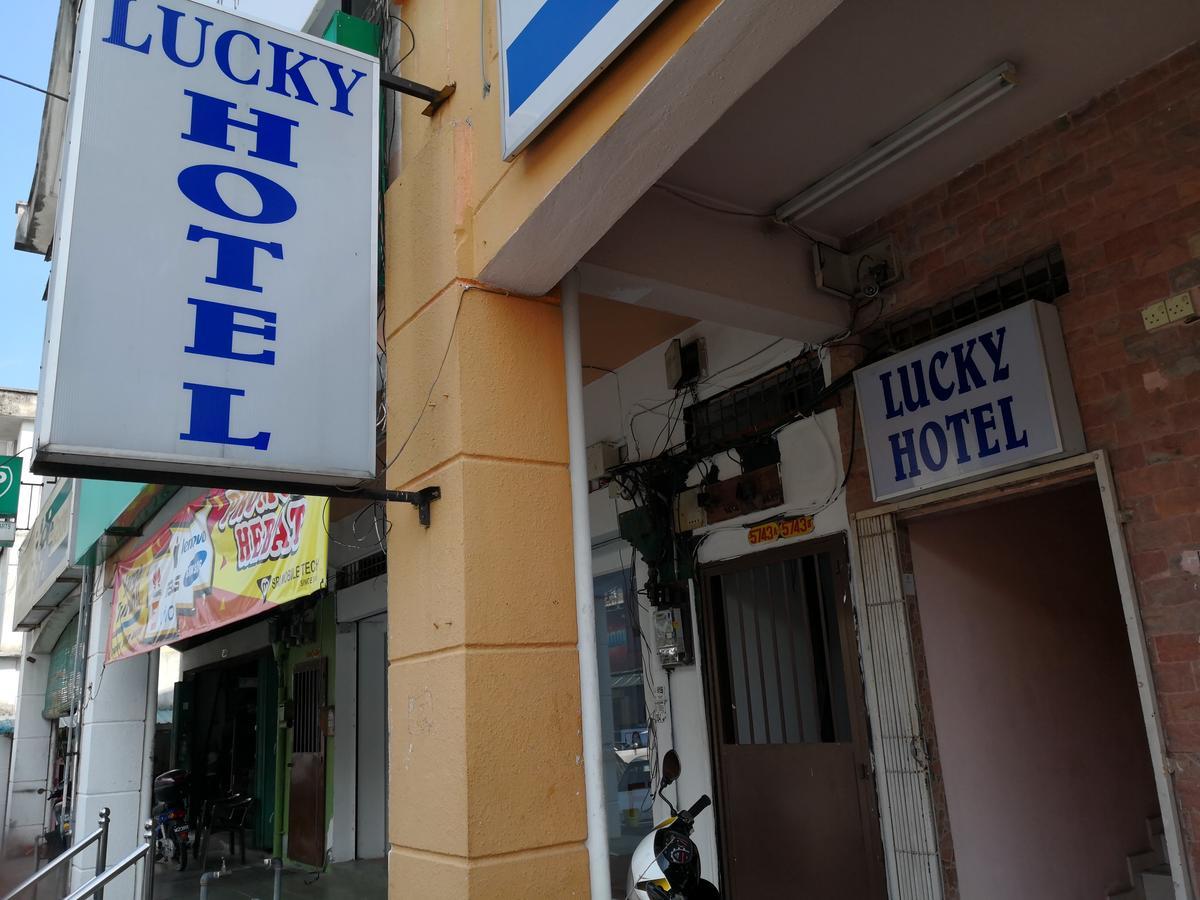 Lucky Budget Hotel @ Nilai Exterior photo